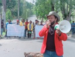 Le président de l’Universitas Cenderawasih prié de cesser de coopérer avec les militaires