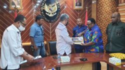 Les membres de DPR de Papouasie expliquent la gestion du fonds de l’autonomie spéciale au ministère de coordination des affaires politiques, juridiques et de sécurité