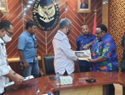 Les membres de DPR de Papouasie expliquent la gestion du fonds de l’autonomie spéciale au ministère de coordination des affaires politiques, juridiques et de sécurité