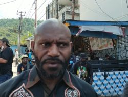 Un membre de DPR de Papouasie condamne l’attaque contre des civils à Teluk Bintuni