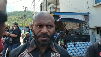 Un membre de DPR de Papouasie condamne l’attaque contre des civils à Teluk Bintuni