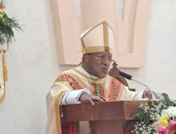 L’évêque Maatopai de Jayapura : Ne jamais vendre de terrain