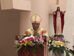 Premier évêque indigène papou, une attente de 128 ans en Papouasie