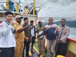 Un navire pionnier a accosté à Teluk Umar, Nabire